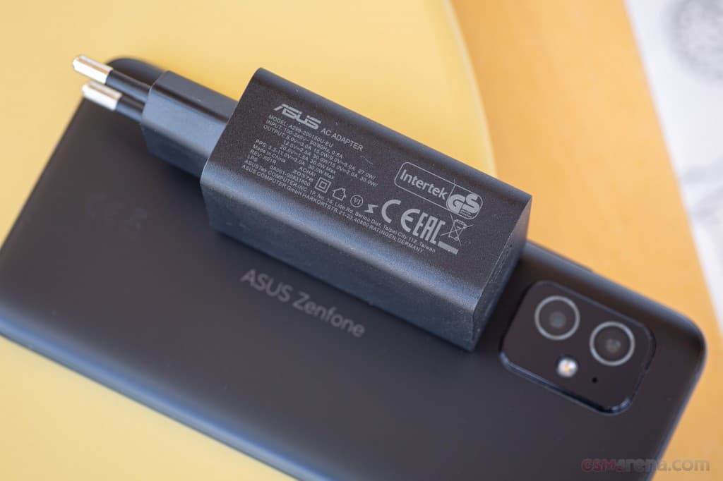 Asus Zenfone 8 image 4