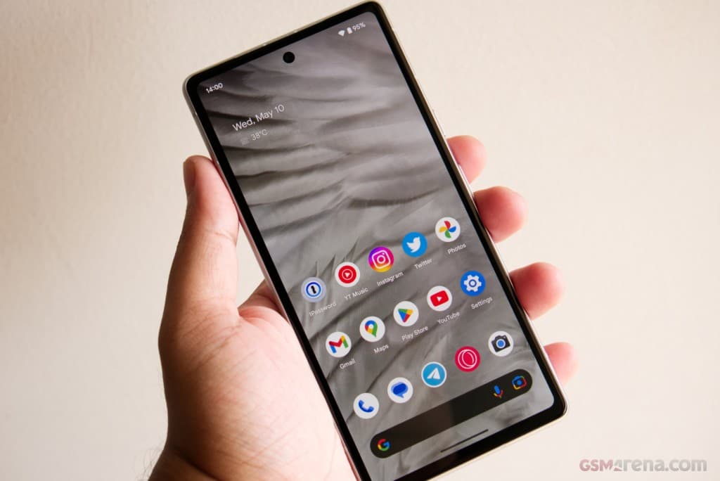 Google Pixel 7a gallery image 3