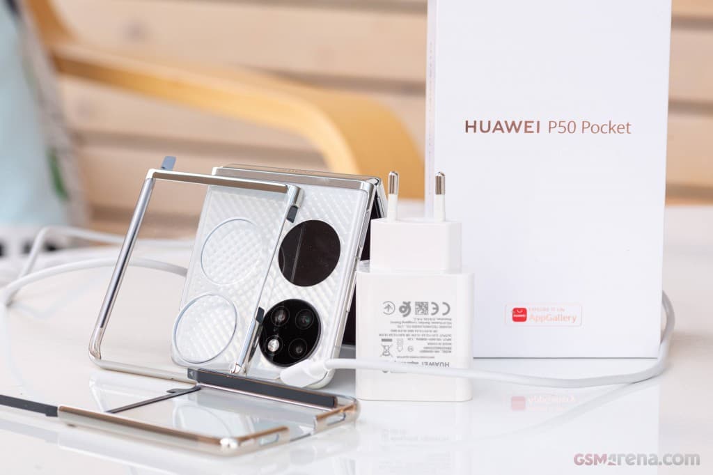 Huawei P50 Pocket image 4