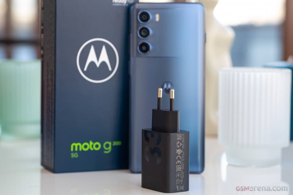 Motorola Moto G200 5G gallery image 3