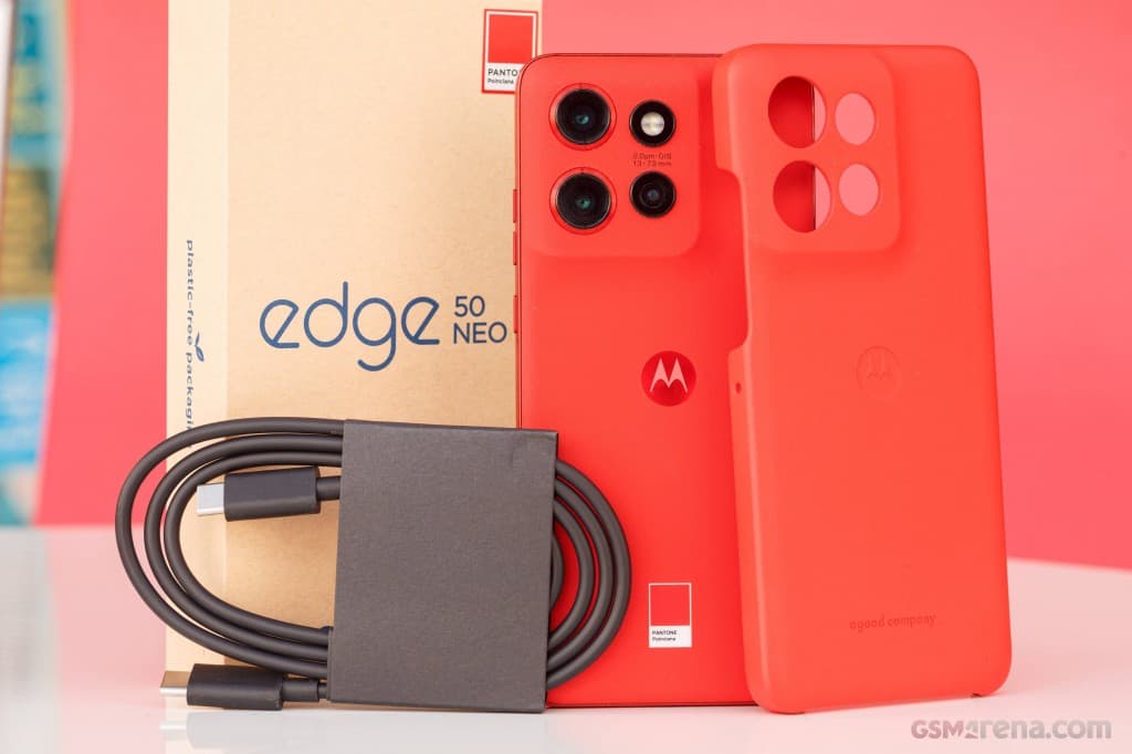 Motorola Edge 50 Neo gallery image 3