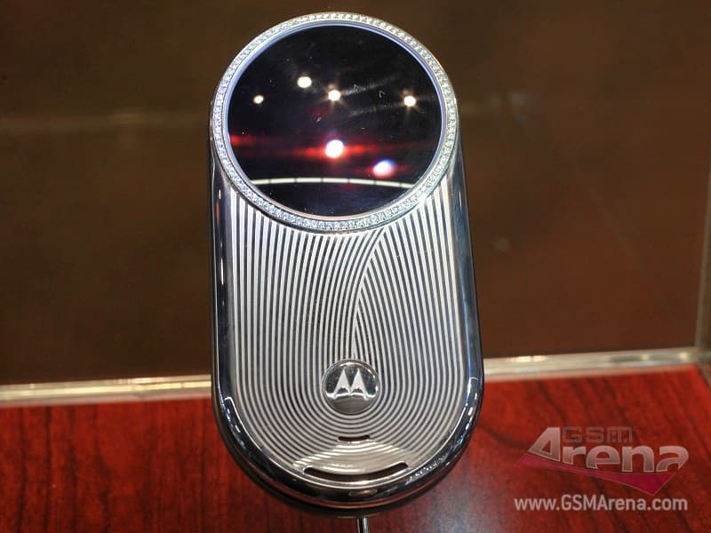 Motorola Aura gallery image 3