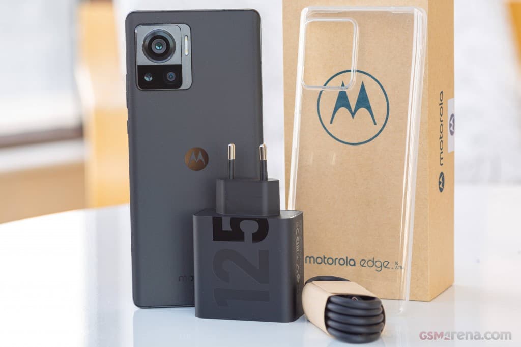 Motorola Edge 30 Ultra gallery image 2