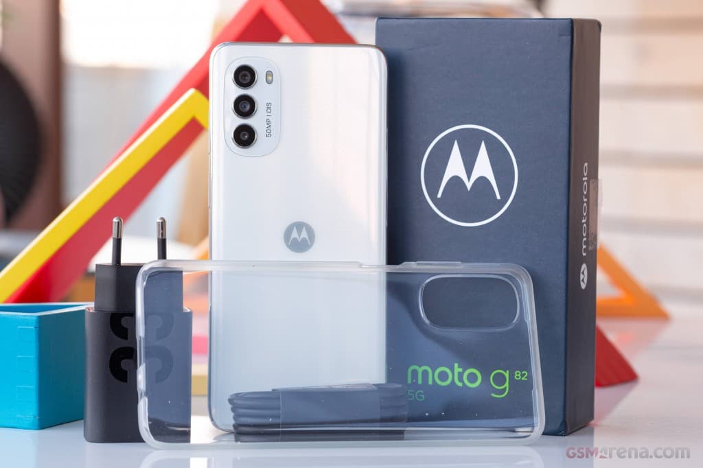 Motorola Moto G82 image 3