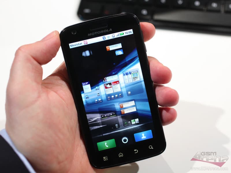 Motorola ATRIX gallery image 2