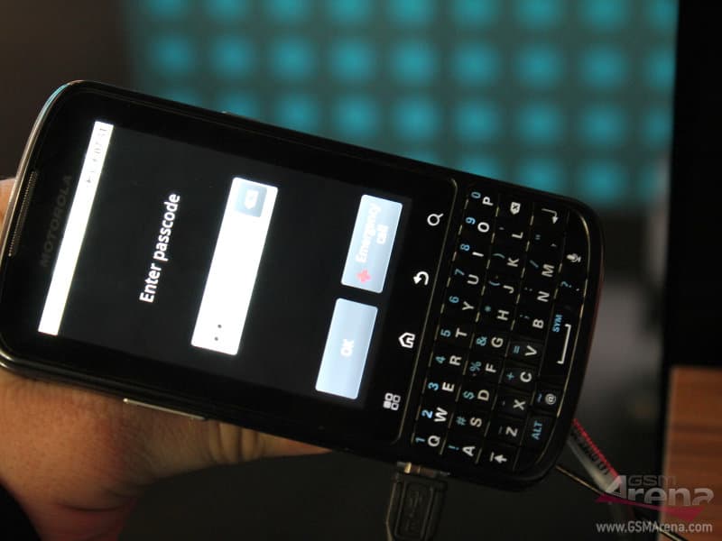 Motorola PRO gallery image 2