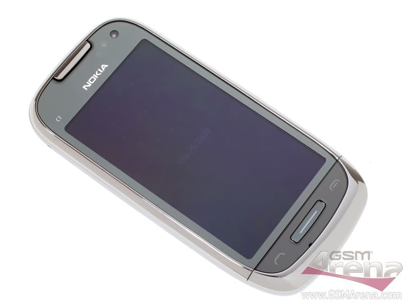 Nokia C7 image 3