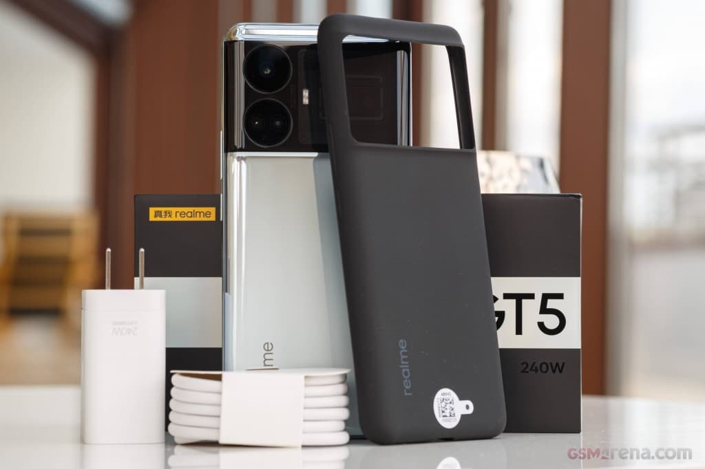 Realme GT5 image 3