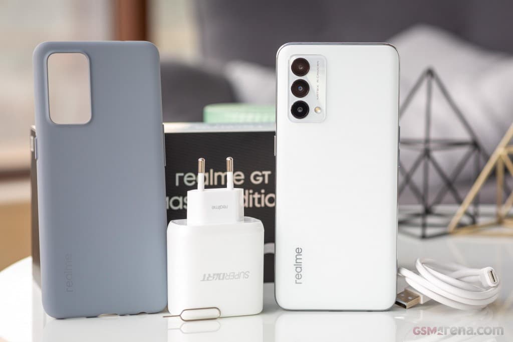 Realme GT Master gallery image 3