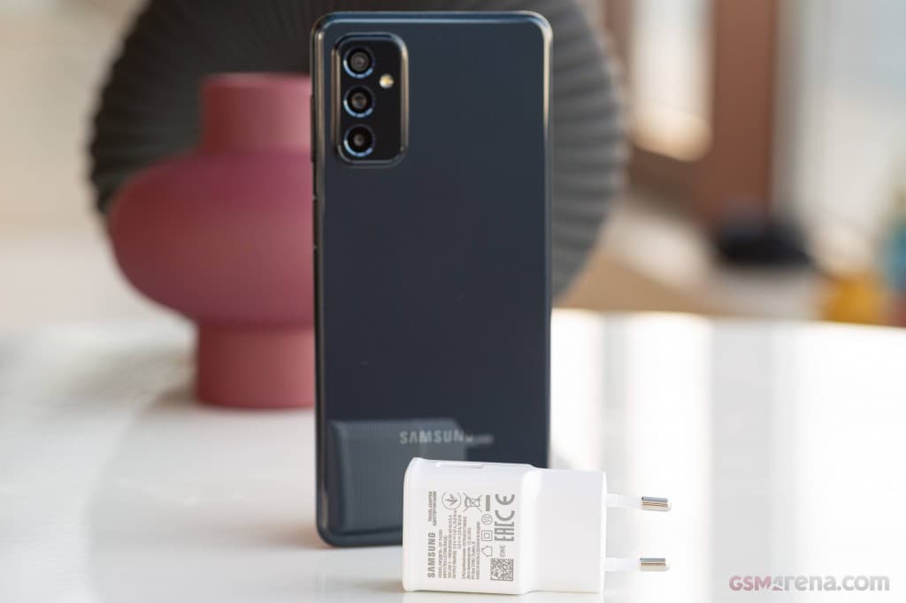 Samsung Galaxy M52 5G gallery image 3