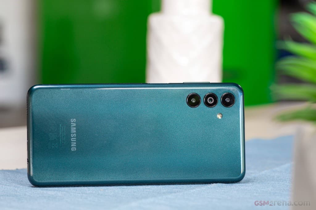 Samsung Galaxy A04s gallery image 3