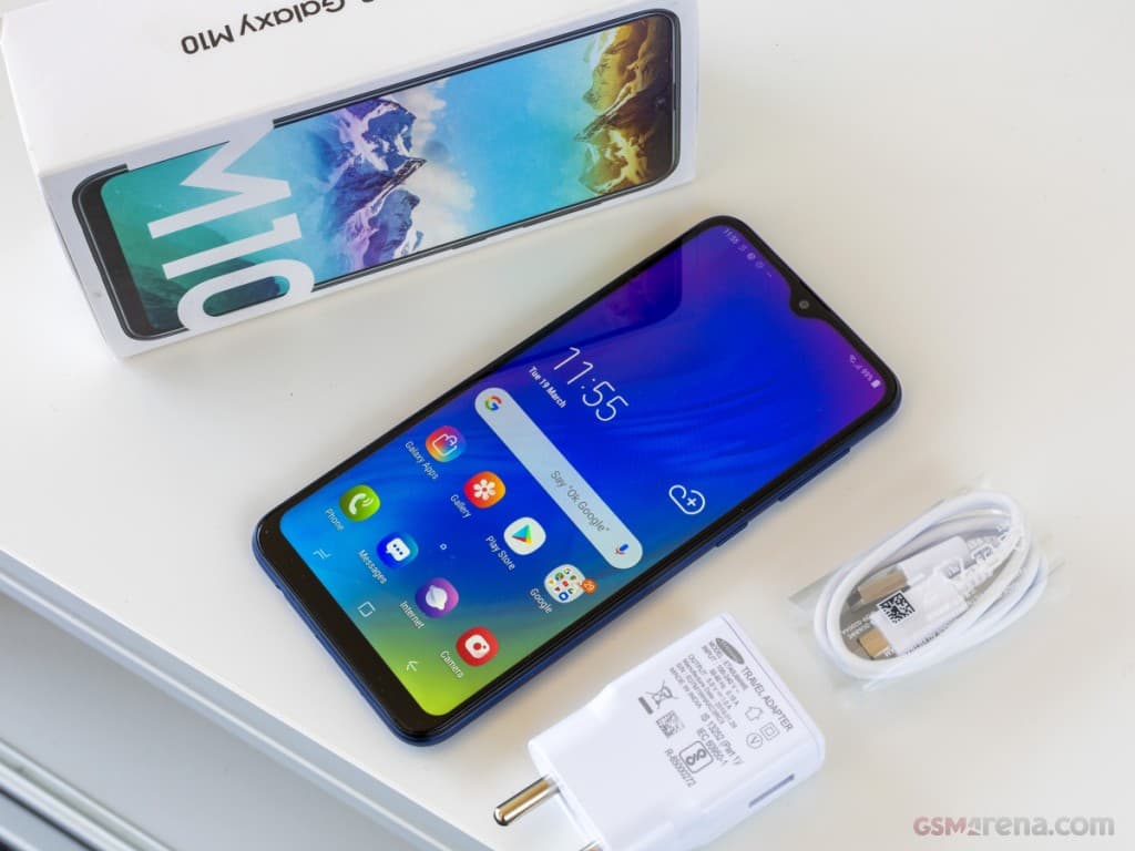 Samsung Galaxy M10 gallery image 1