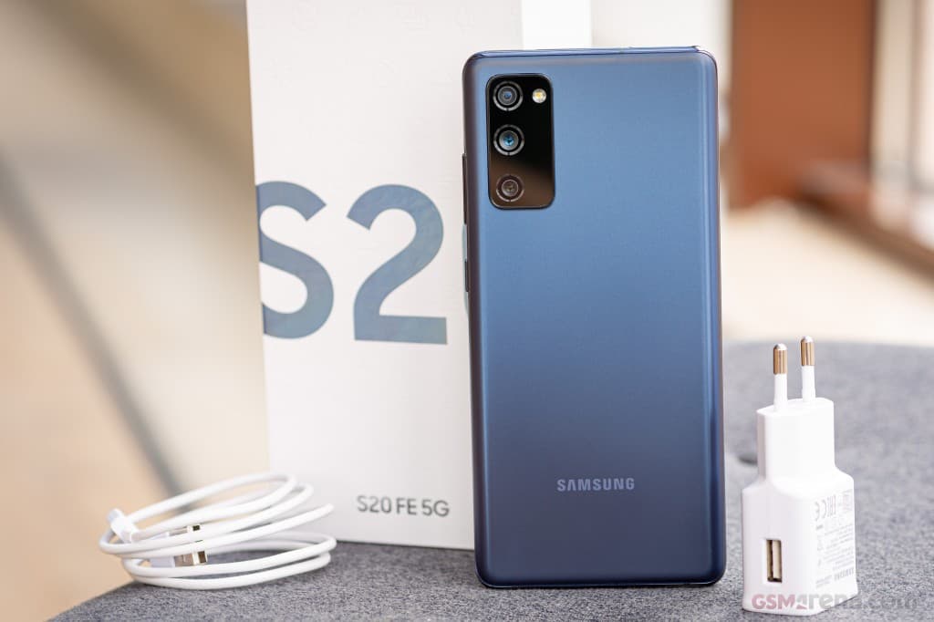 Samsung Galaxy S20 FE 5G gallery image 3