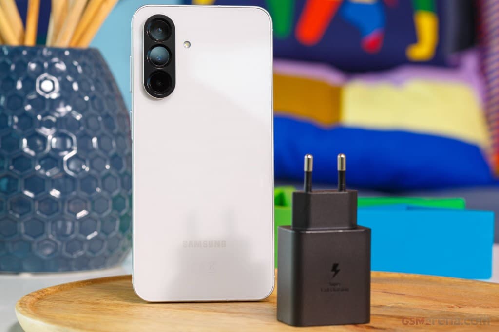 Samsung Galaxy A56 gallery image 3