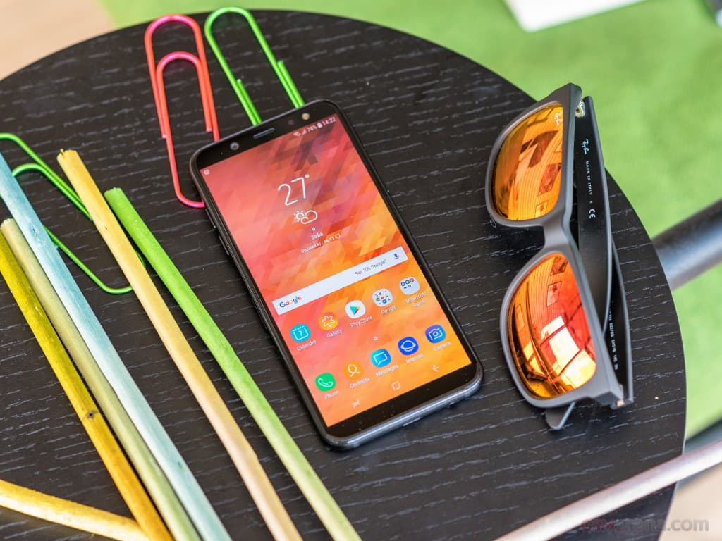 Samsung Galaxy A6 (2018) gallery image 3