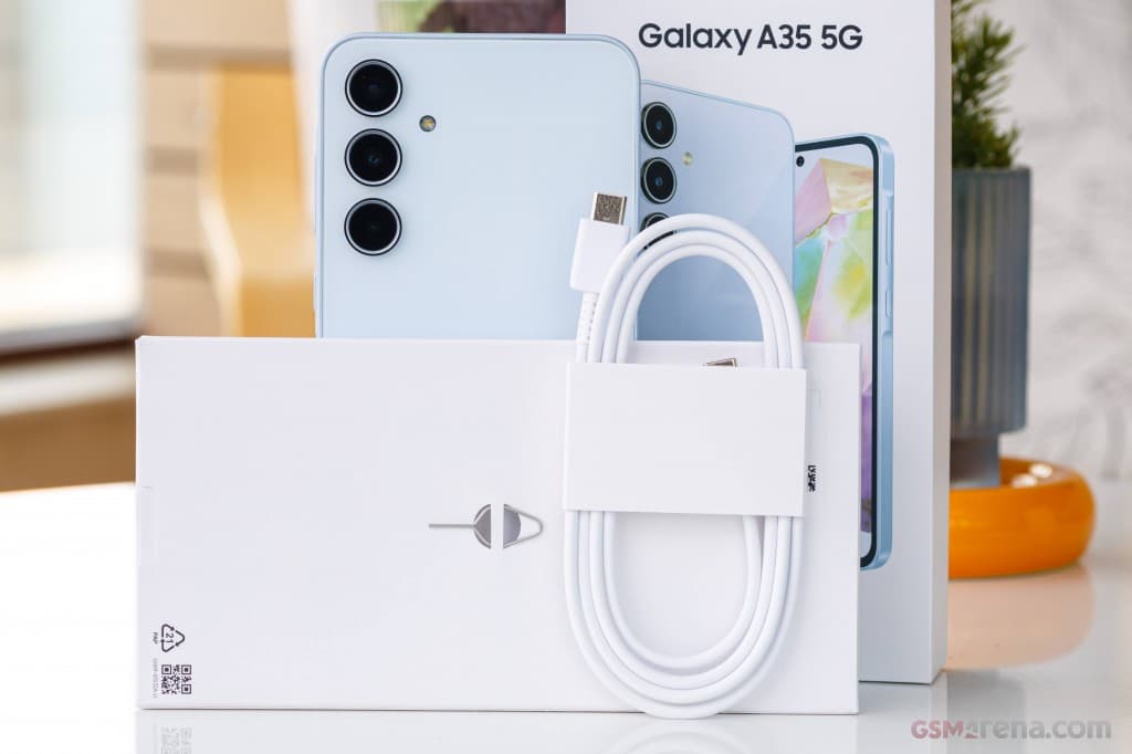 Samsung Galaxy A35 gallery image 2