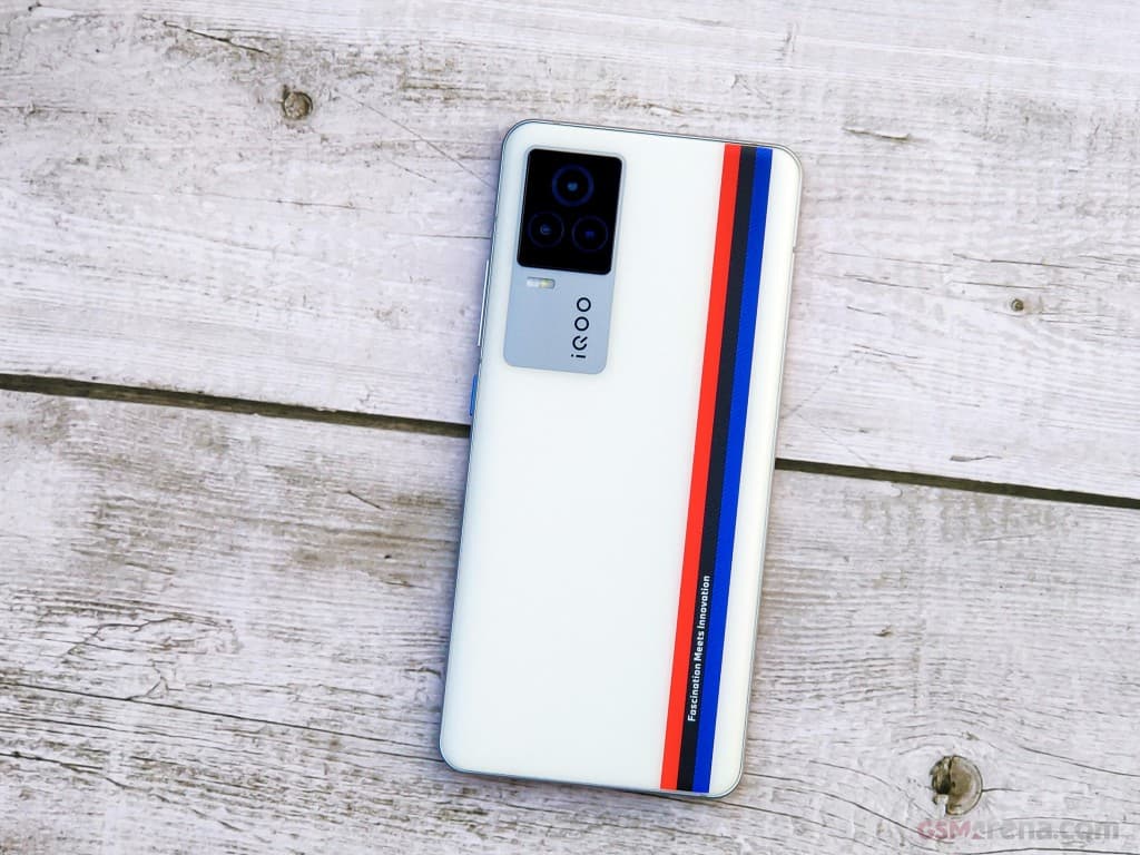 vivo iQOO 7 gallery image 3