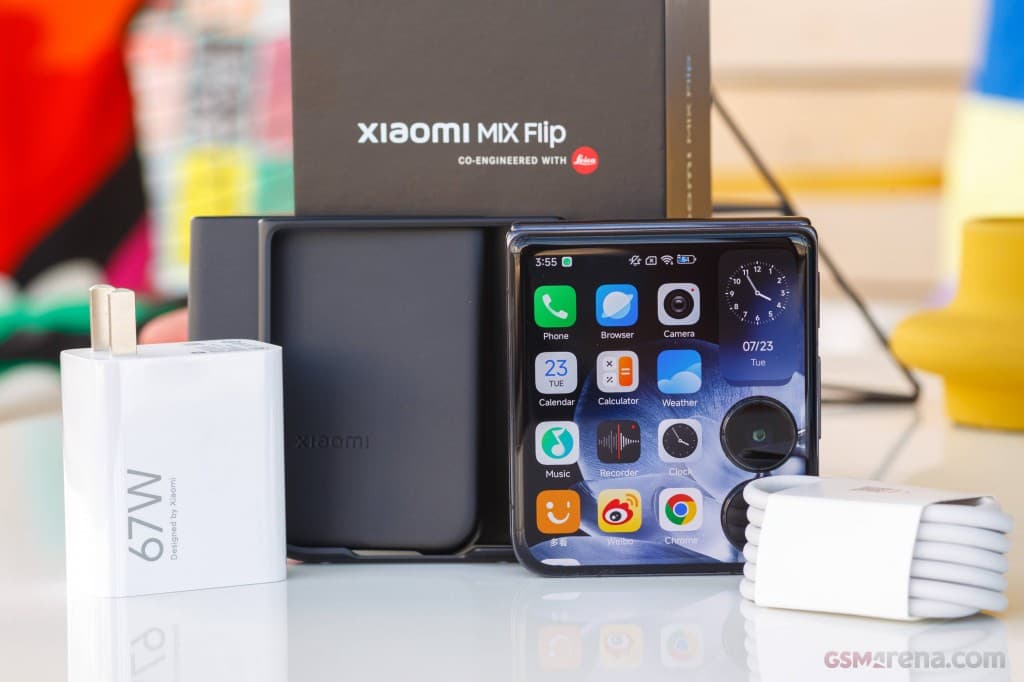 Xiaomi Mix Flip gallery image 3