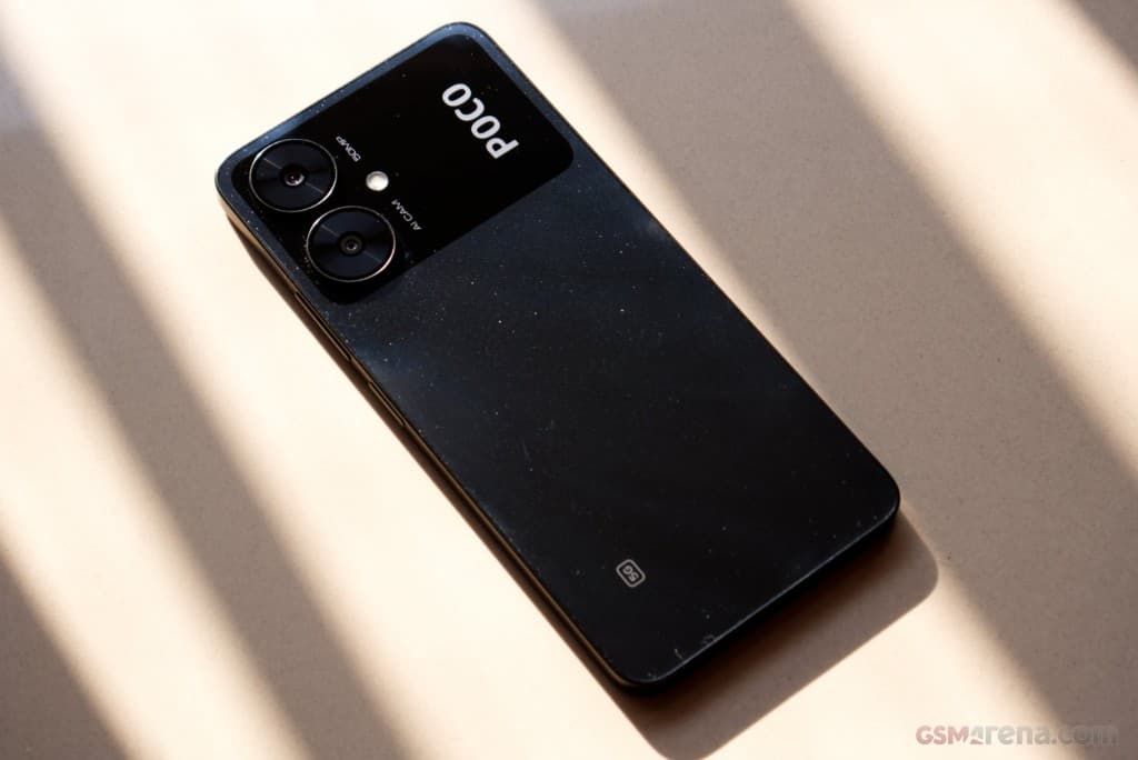 Xiaomi Poco M6 gallery image 1