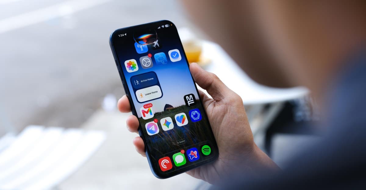 iOS 27 launches on September 14th with Siri AI - The Verge