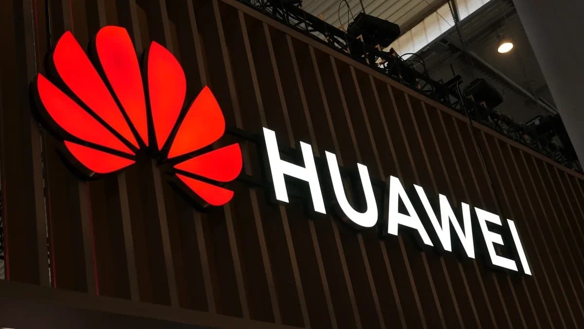 The new Huawei Watch GT 6 boasts a battery life of up to 21 days.