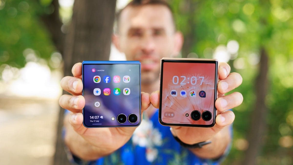 Motorola aims to compete with Samsung in the US foldable phone market ahead of Apple's expected entry in 2026.