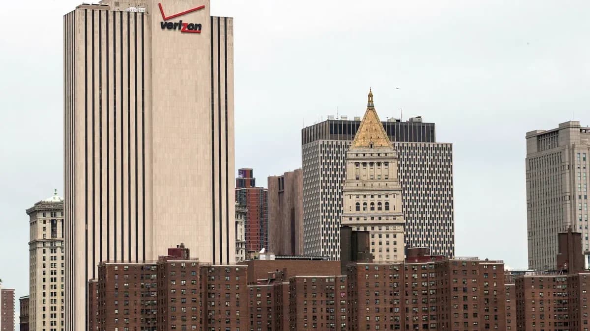 Verizon is offering compensation for the recent outage, but customers are advised to consider options before accepting the initial offer.