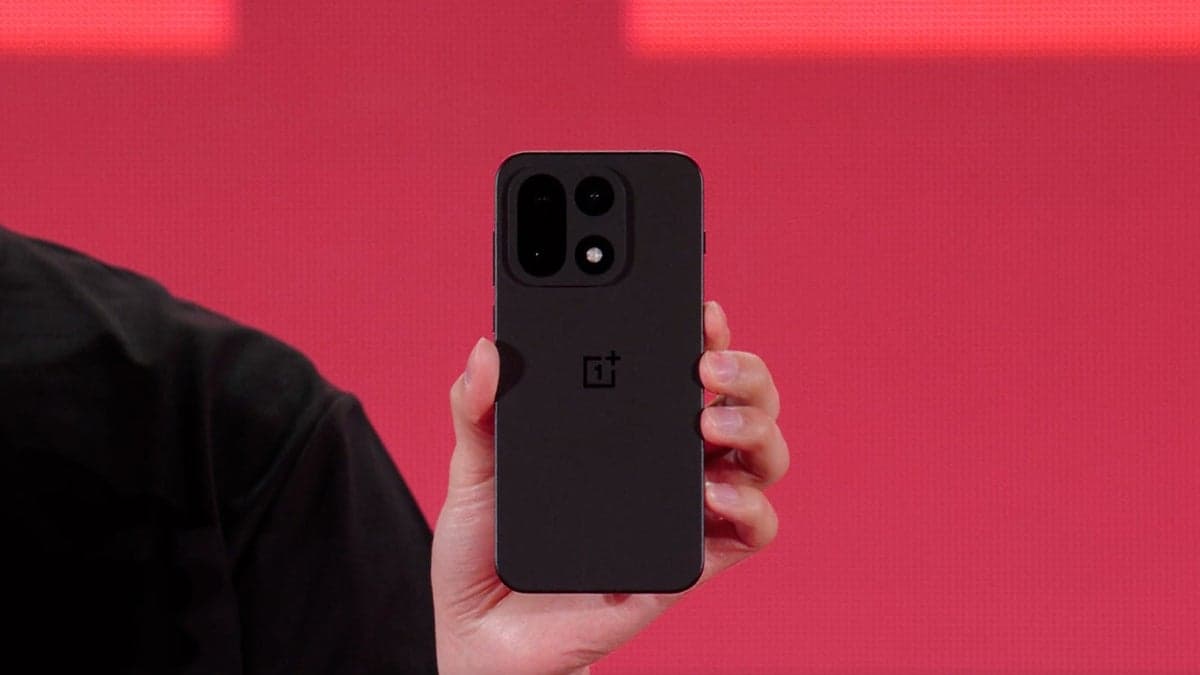 OnePlus 15 is expected to be the first phone to use the upcoming Snapdragon 8 Elite Gen 5 chip.