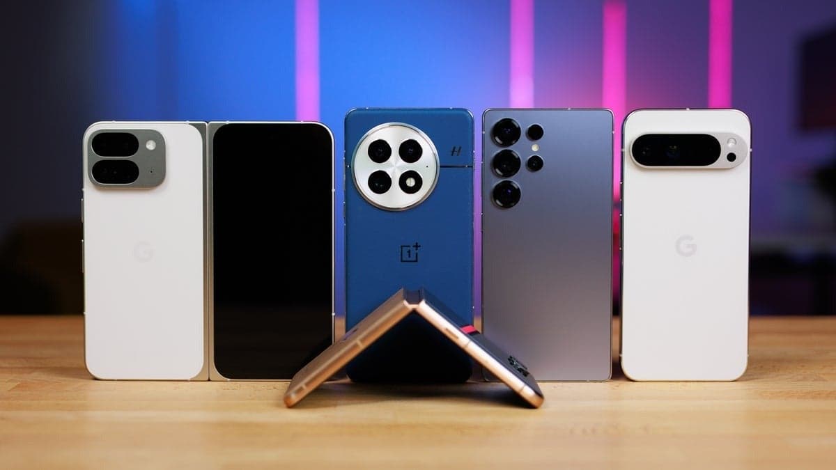 Reviewing phones offered insights into the direction of smartphone development.