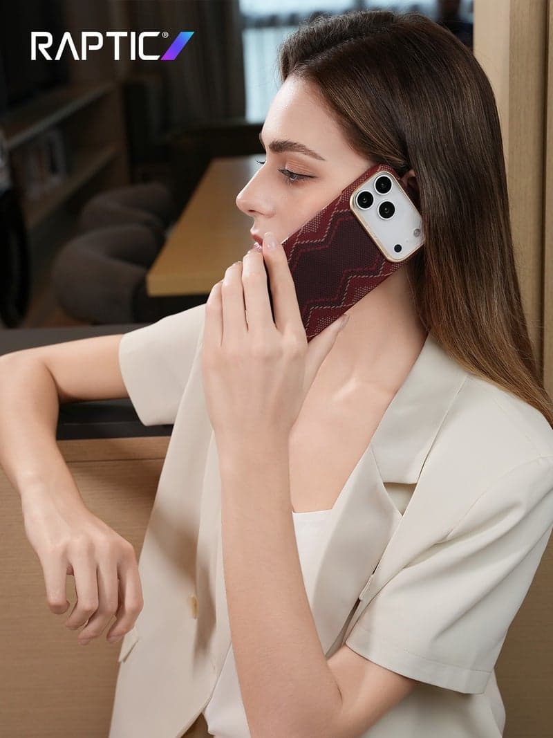 A guide helps users choose the best case for the upcoming iPhone 17 models. image 2