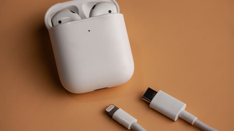 5 Common Problems Owners Have With Apple AirPods - bgr.com image 3