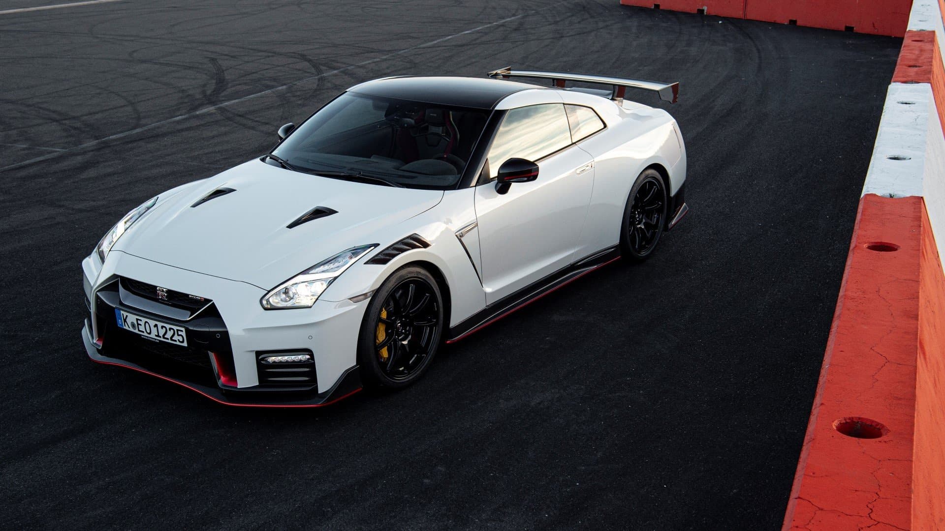 This Is Why Everyone Hates V6 Engines - The Drive image 2