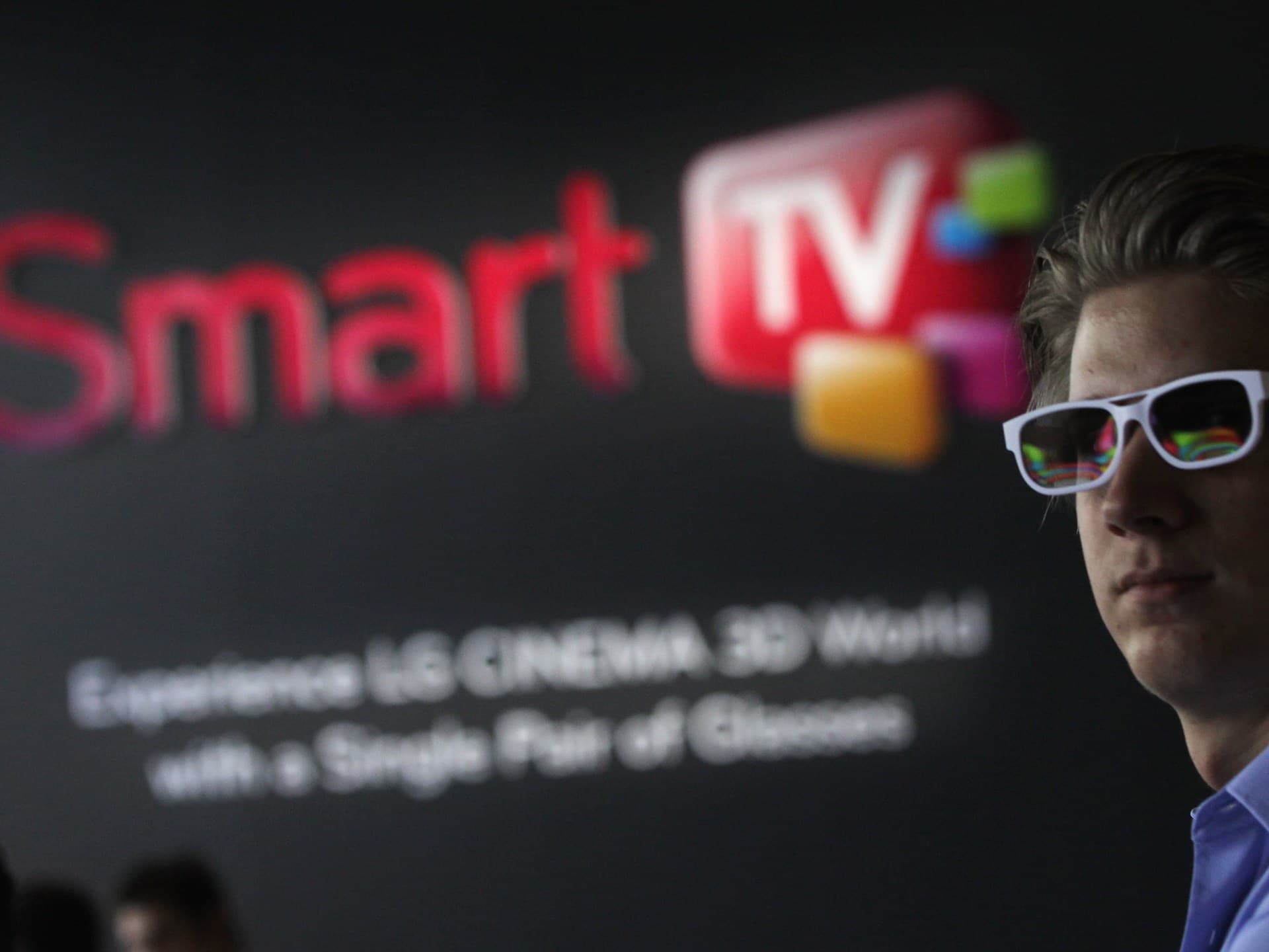 LG defends smart-TV features amid audio surveillance allegations - Al Jazeera