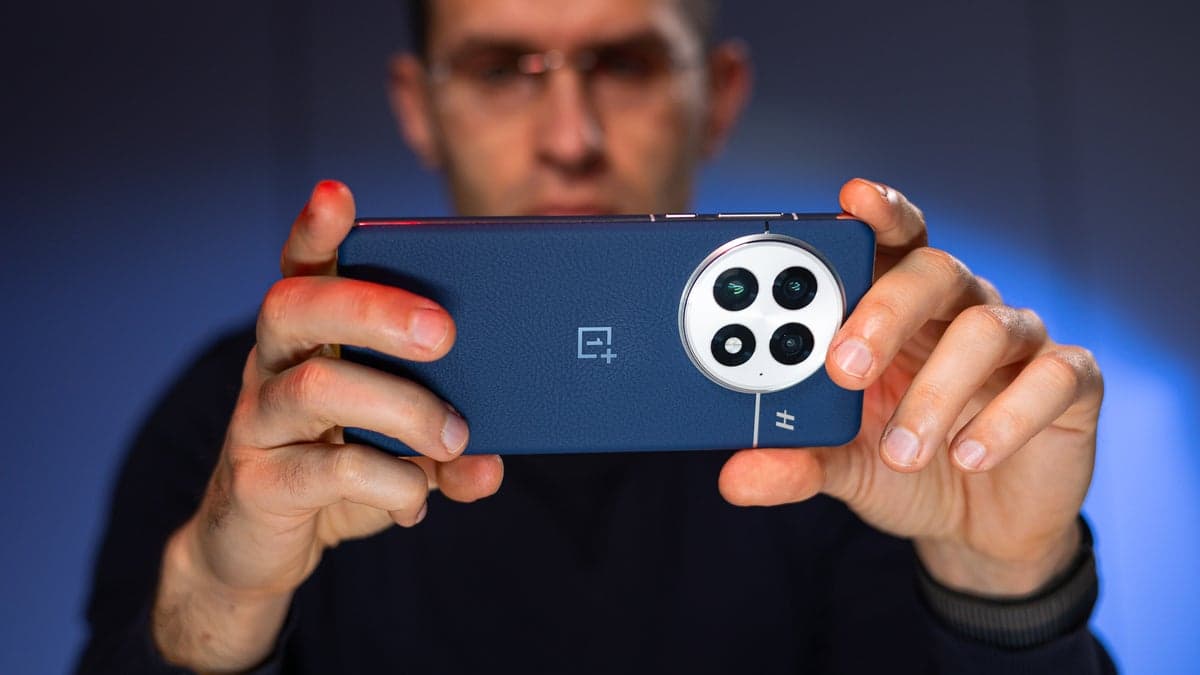 A new OnePlus phone has a significantly larger battery than Samsung and Apple devices, raising questions about battery technology choices.