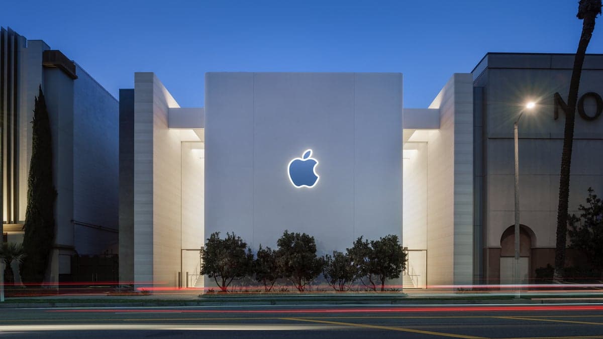 Oppo has denied Apple's accusations of corporate espionage.