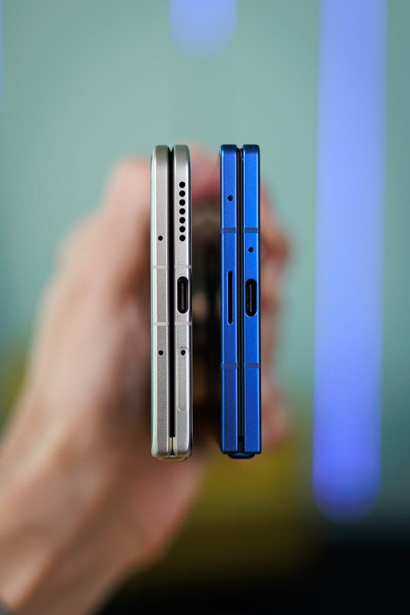 Samsung's Galaxy Z Fold 7 design choices, while sleek, may have compromised features that competitors like Honor and Oppo have maintained. image 3