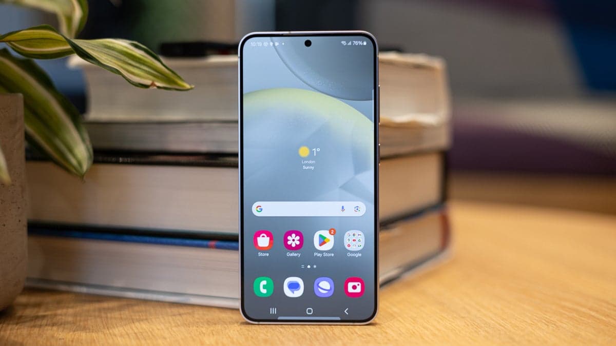 Samsung will reportedly use both Exynos and Snapdragon chips in the Galaxy S26, while older flagships in more regions will get Snapdragon chips.