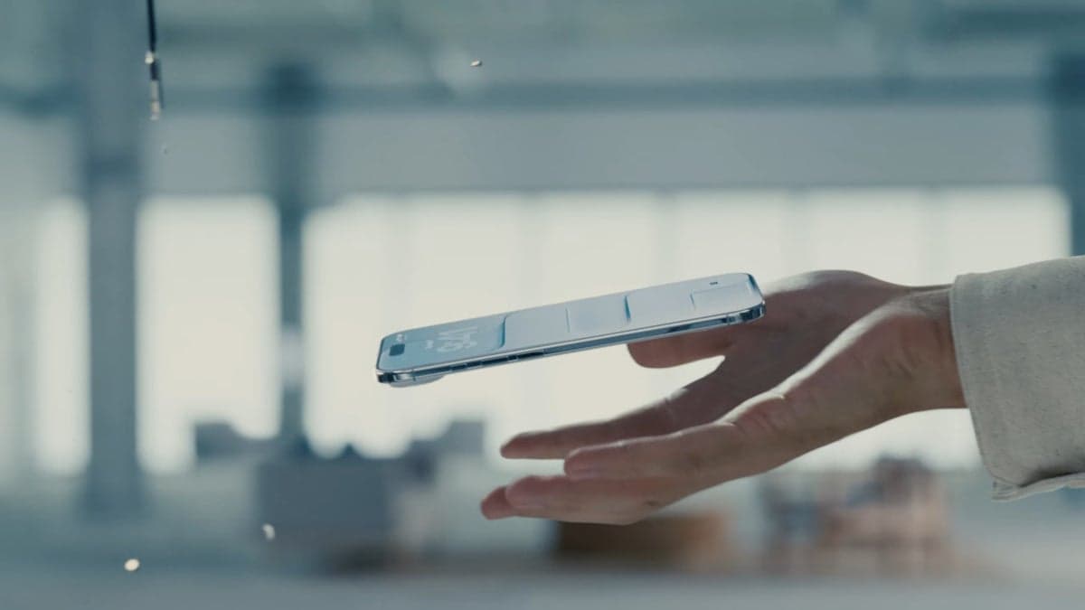 Apple's iPhone Air designer has left the company.