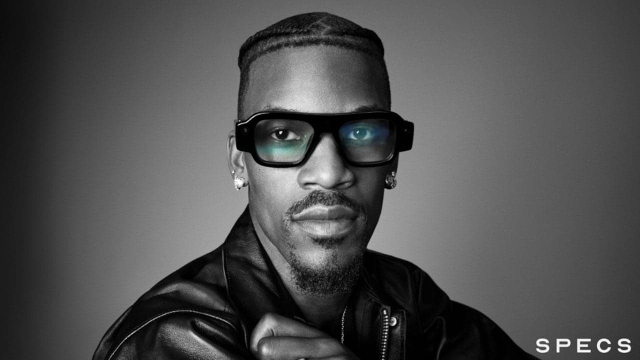 LVMH's subsidiary, Moynat, is now accepting pre-orders for its "Moynat AR smart glasses," which combine augmented reality with high-end fashion.