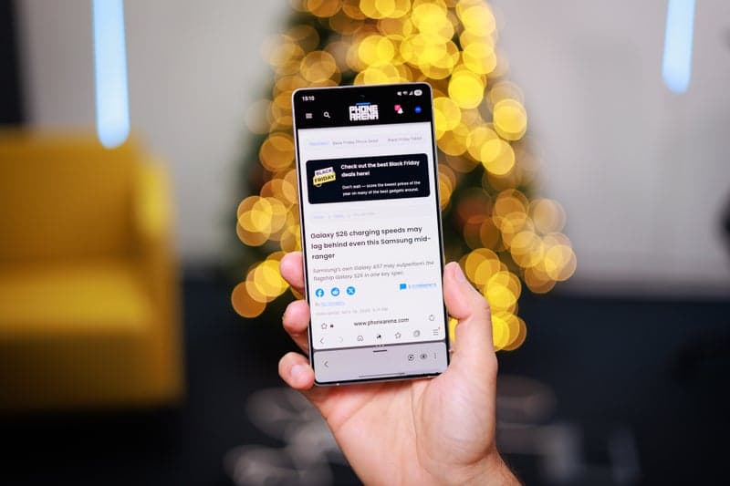 Android's split-screen multitasking, while well-designed, is underutilized by some users. image 3