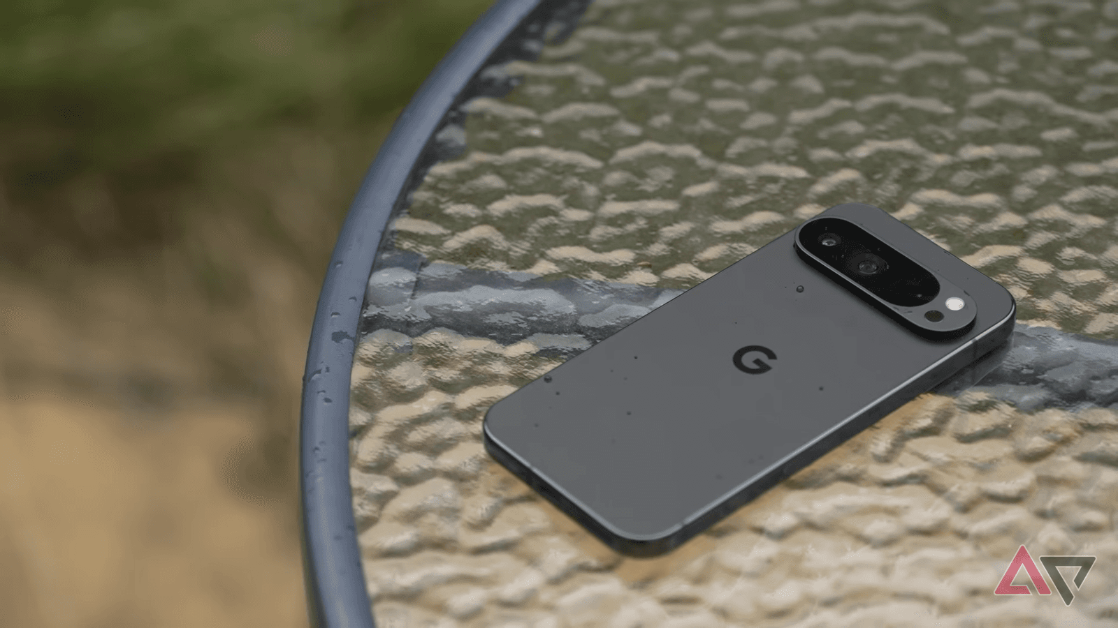 A beloved Pixel gesture just stopped working for some users - Android Police