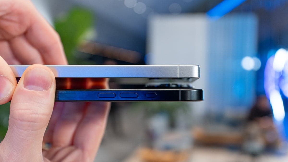 The iPhone 17 Pro Max battery may influence the Galaxy S26 Ultra's battery design.