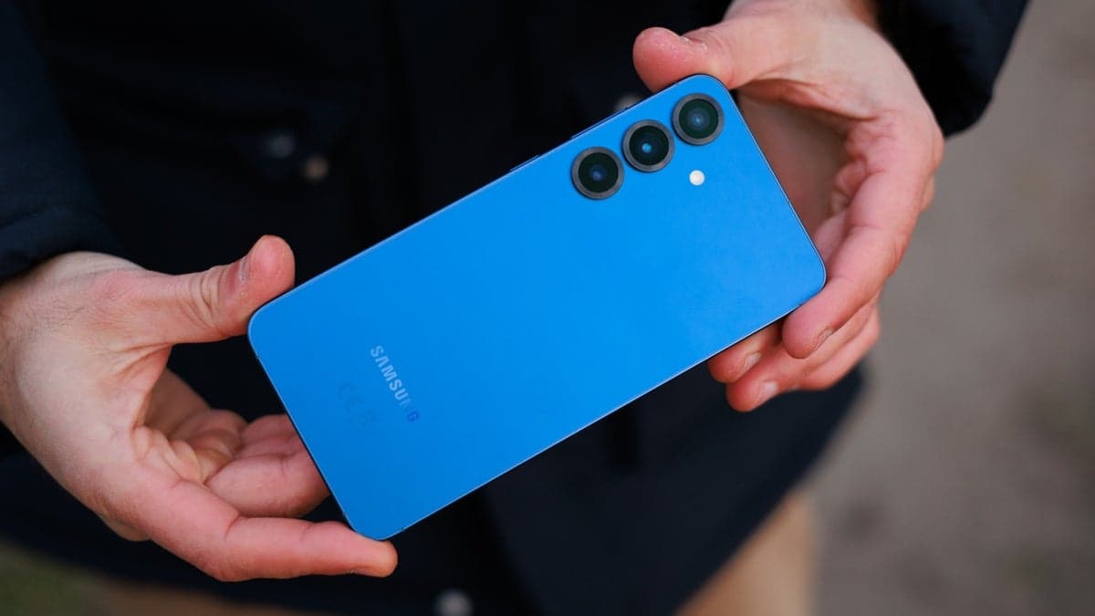 Samsung's lack of clarity about the Galaxy S26 Plus model is causing concern.