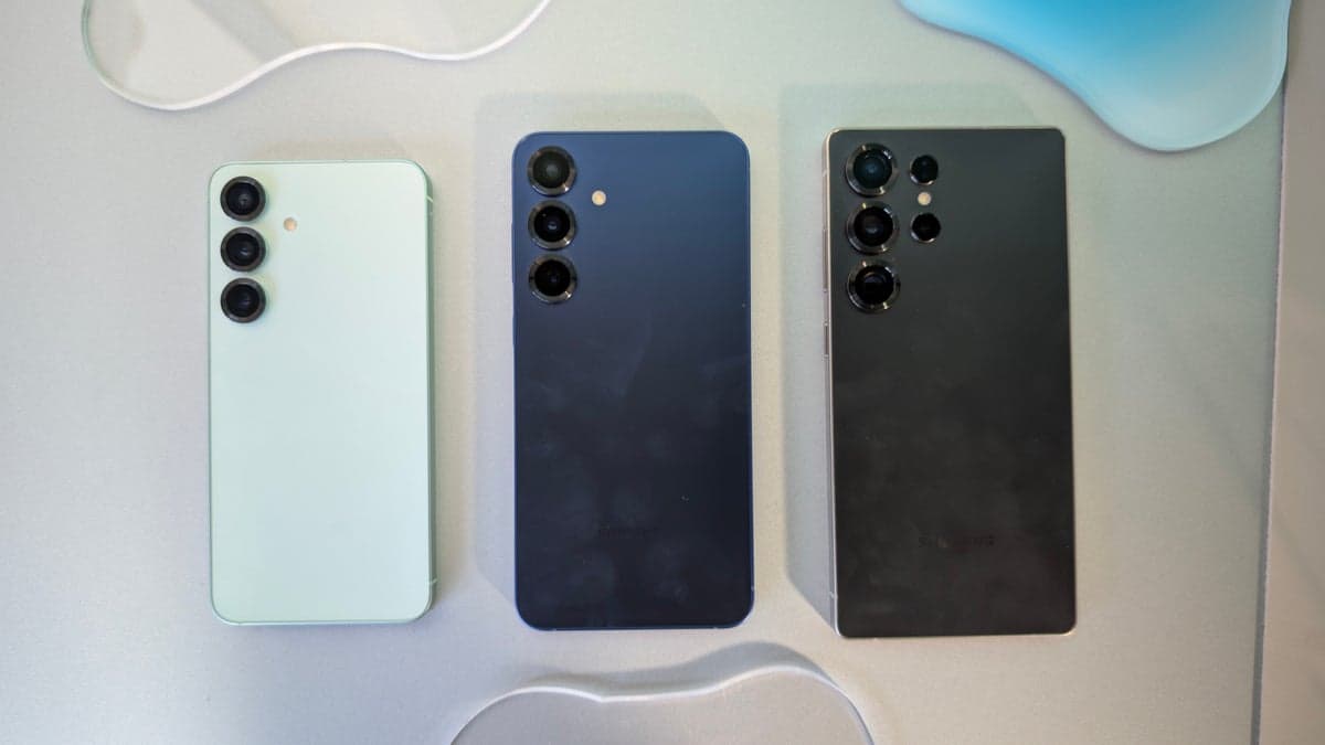 Dummy units suggest a design change for the Galaxy S26 Pro, Edge, and Ultra.