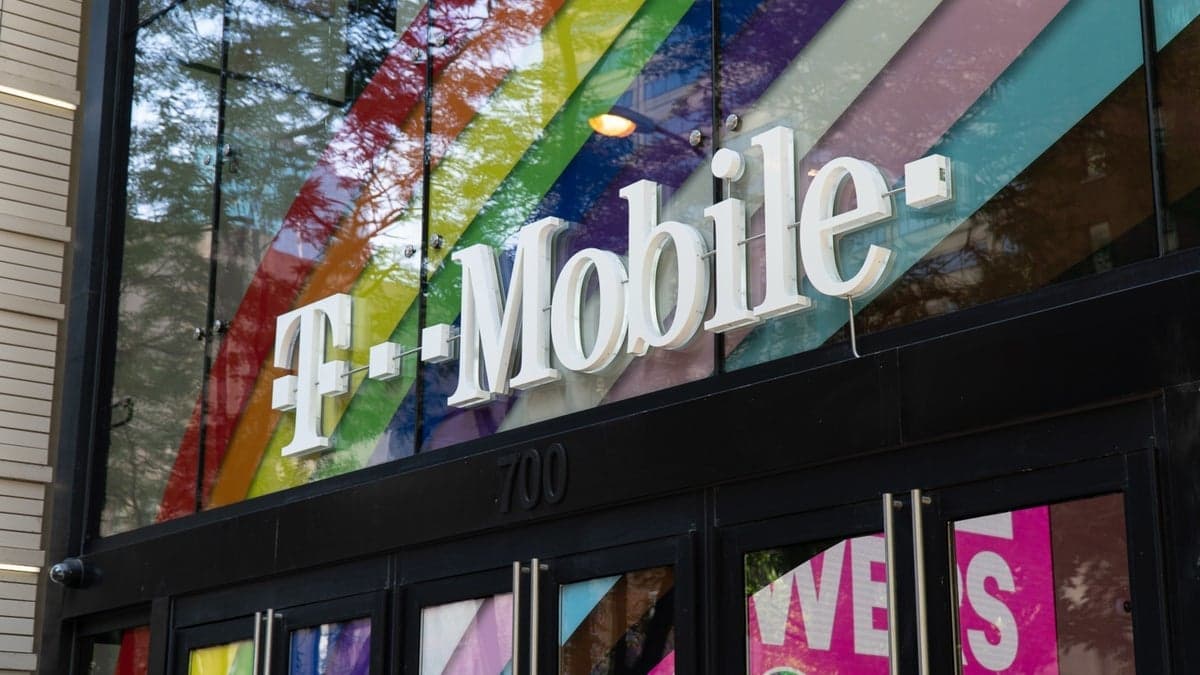 A report details the current experience of buying a new phone in a T-Mobile store.