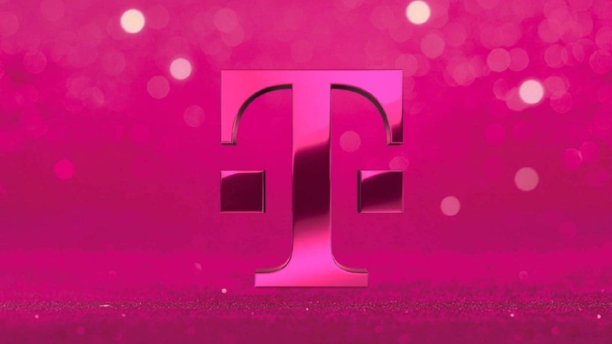 T-Mobile's CEO Mike Sievert is leaving the company.