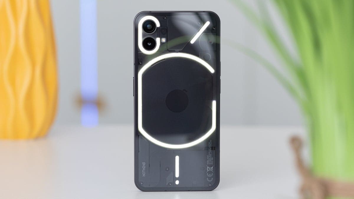The Nothing Phone (1) is no longer supported, but users may still be able to extend its lifespan.