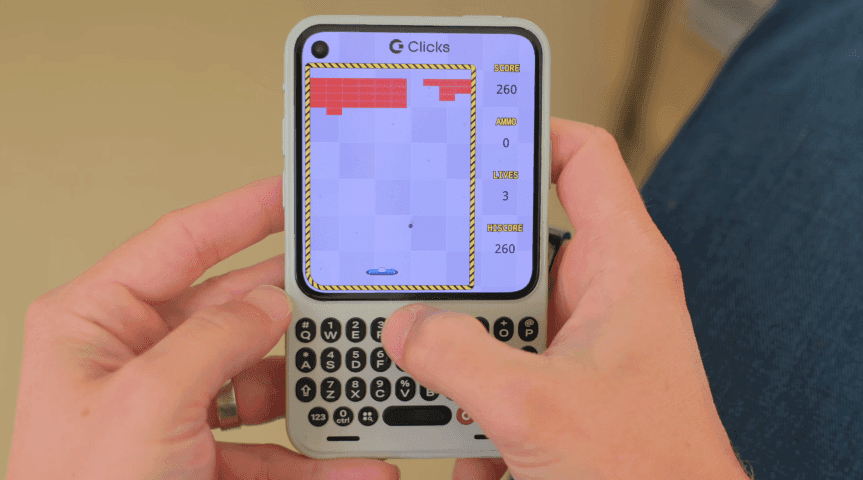 The Clicks Communicator Ships in December With More RAM and New Mobile Service - cnet.com image 5
