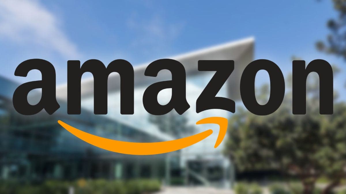 A widespread internet outage is causing problems with accessing Amazon and playing Fortnite.
