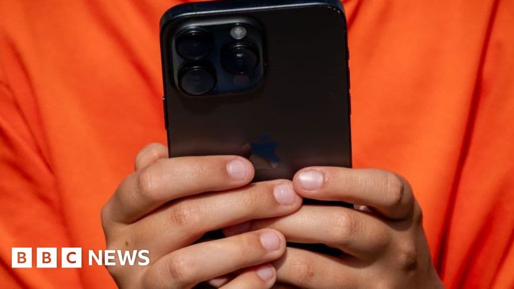 New law to force tech firms to prevent children from taking nude images - BBC